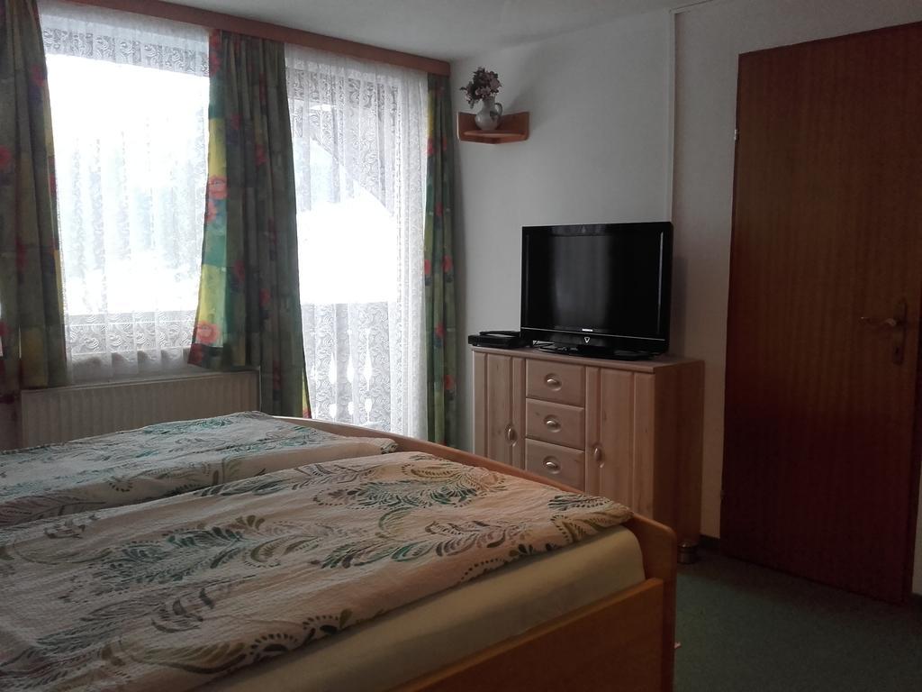 Rainzhof Hotel Aich Kültér fotó