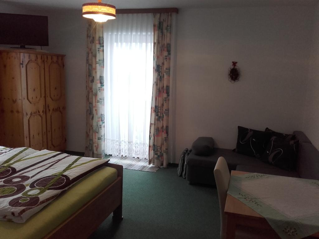 Rainzhof Hotel Aich Kültér fotó